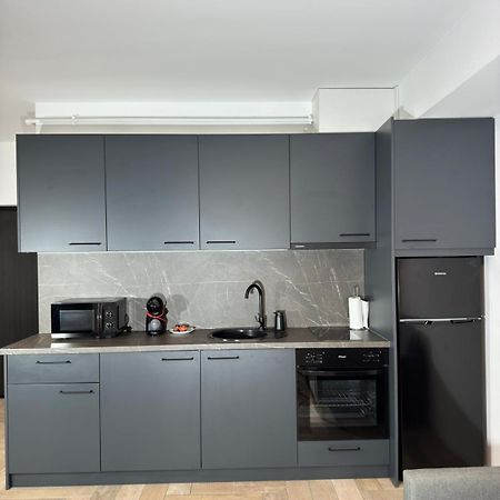 The Nest Apartment Minimalist Cluj-Napoca Exterior photo