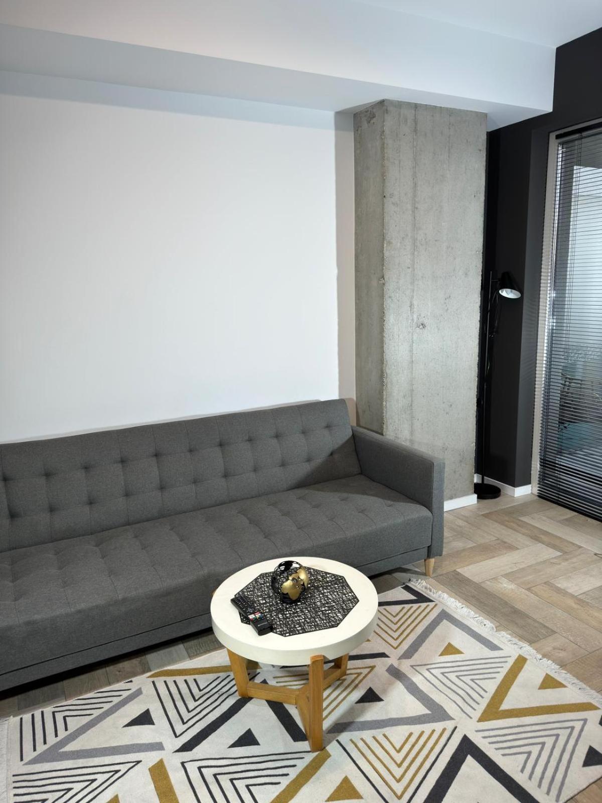 The Nest Apartment Minimalist Cluj-Napoca Exterior photo