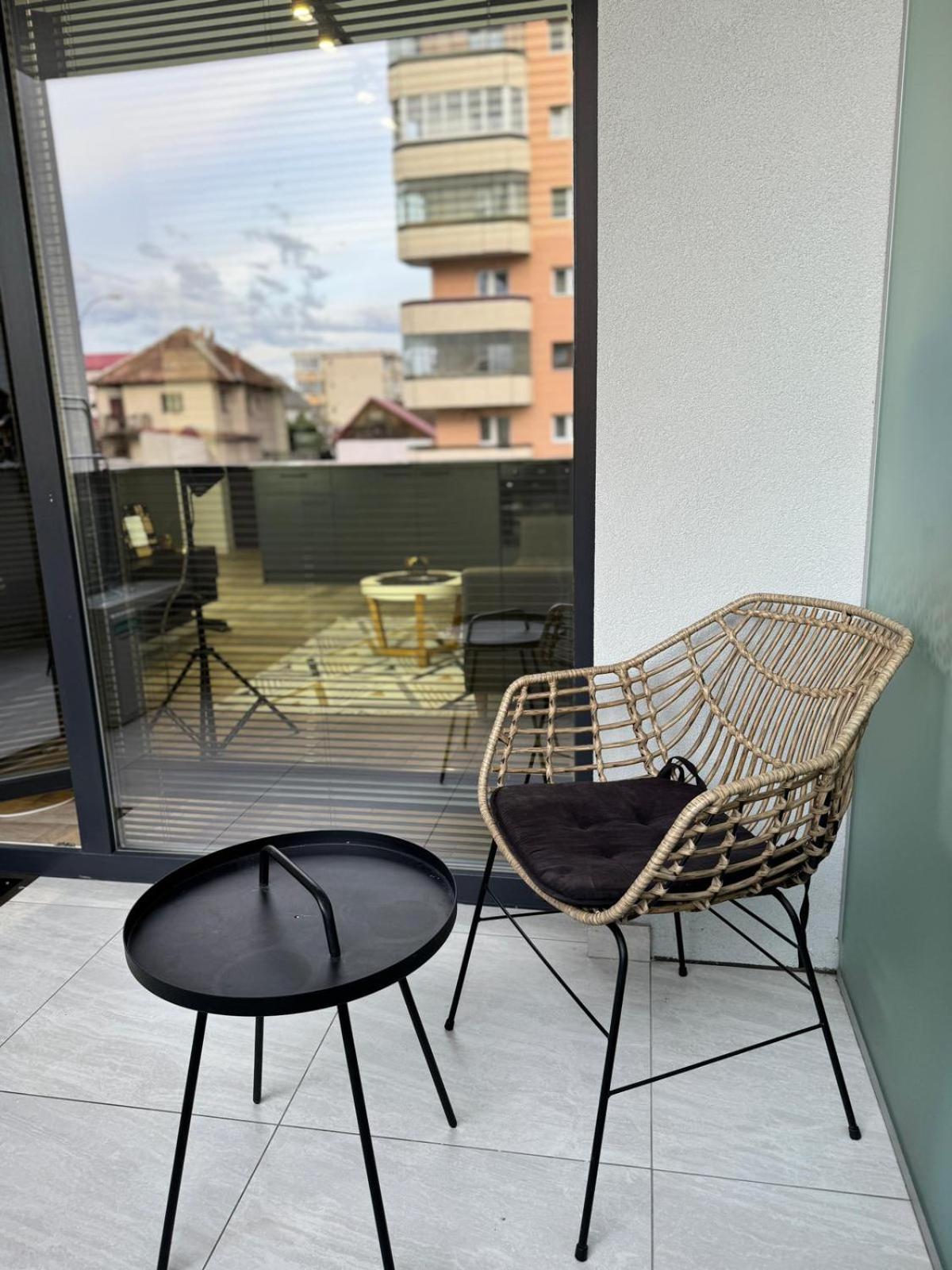 The Nest Apartment Minimalist Cluj-Napoca Exterior photo